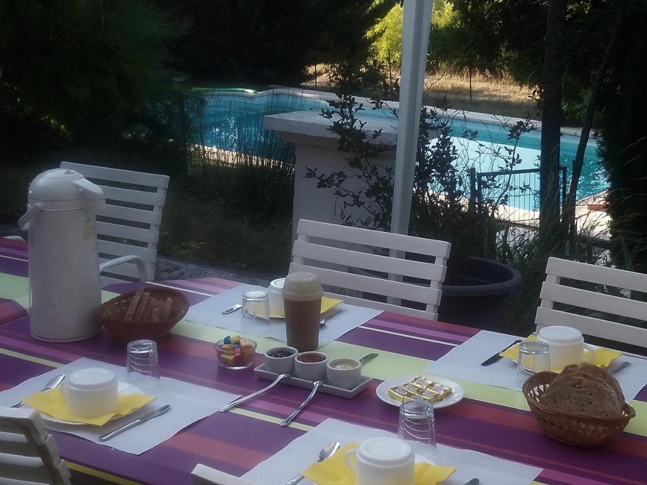Rosans L'Ensoleillee Bed & Breakfast エクステリア 写真